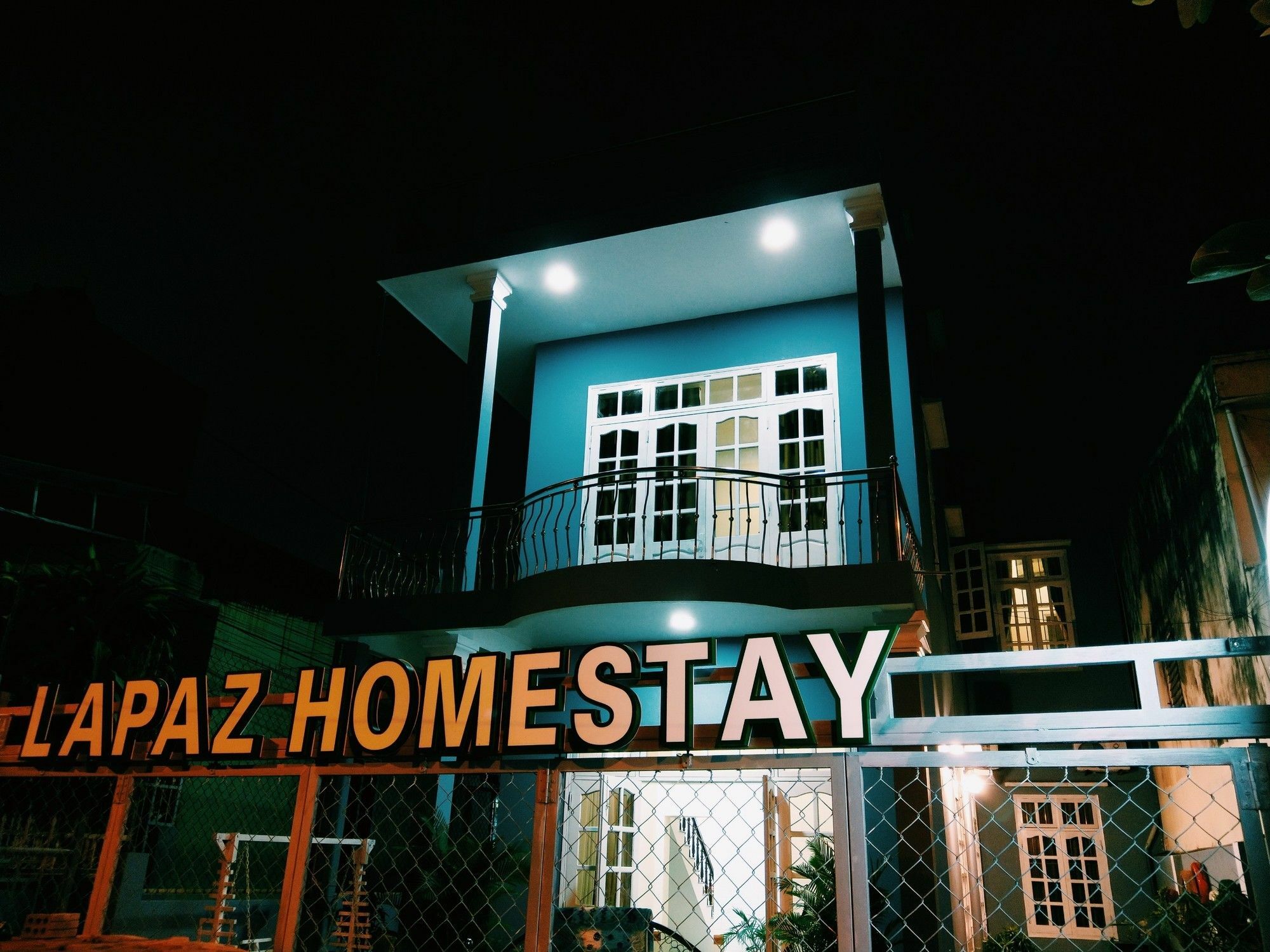 Lapaz Homestay Дананг Екстериор снимка