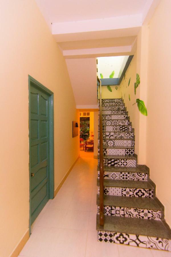 Lapaz Homestay Дананг Екстериор снимка